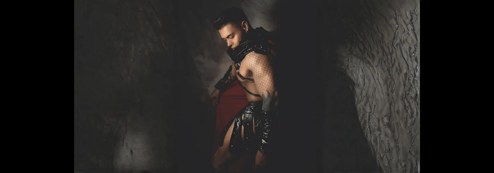 Vyron, stripper de lujo Jugueteando para eventos VIP en CDMX