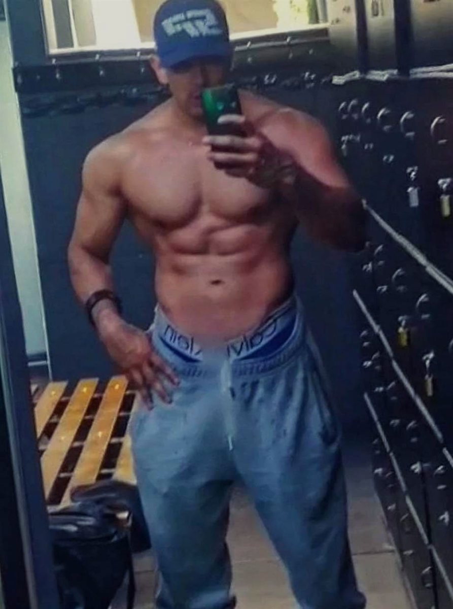 Stripper masculino Jugueteando en CDMX