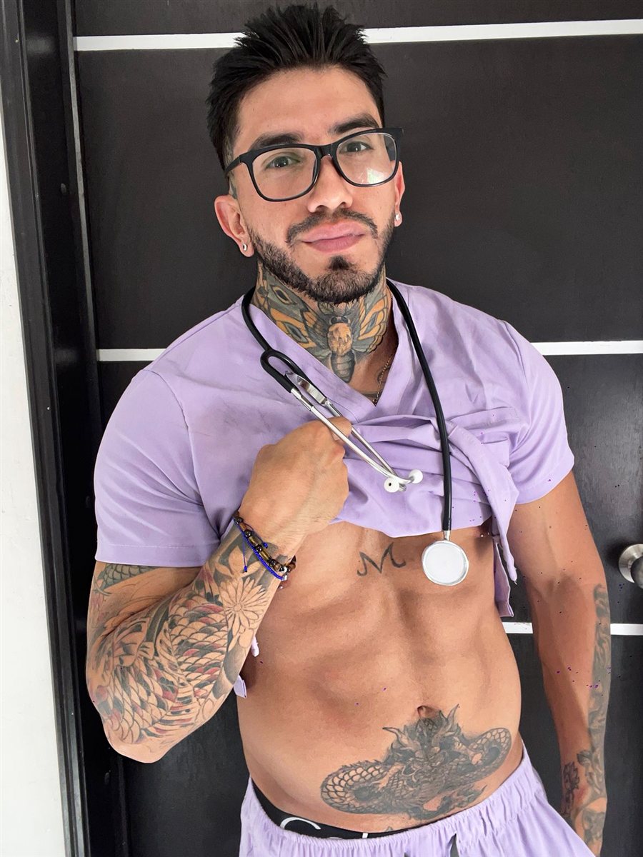 Stripper del elenco Jugueteando en CDMX y Estado de México
